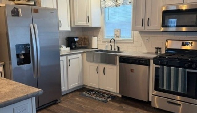 Beautiful home at Plum Point Cottages on Seneca Lake with many extras