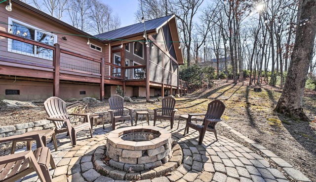 Beautiful Lake Views! ‘Glenville Serenity Lodge'