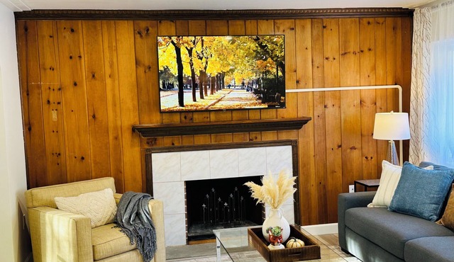Beautiful Rancher-Style Home - Pet Friendly