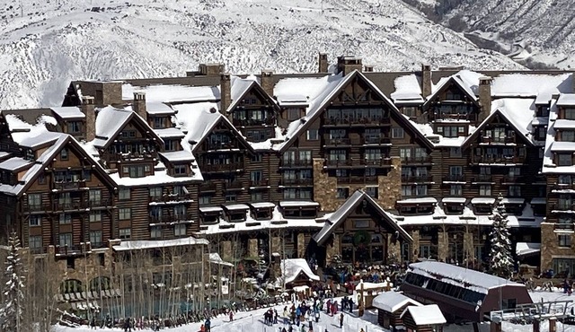 Beaver Creek Luxury 2BR, 2Bath ski-in & ski-out suite inside the Ritz-Carlton