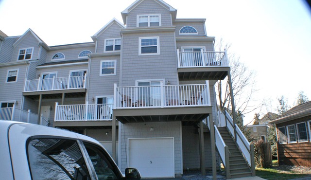 Big and Beautiful condo 2