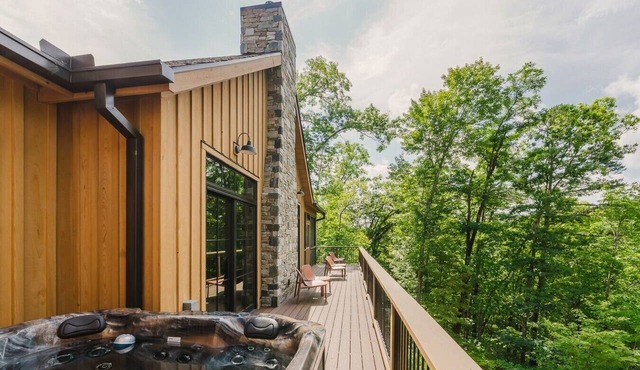 Bike-In/Bike-Out Luxury Cabin