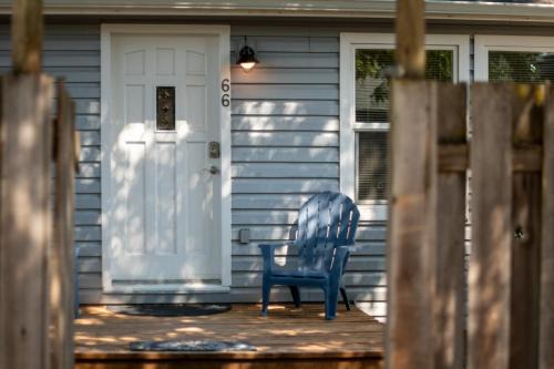 Blue Bungalow - Close to Downtown & Autzen home