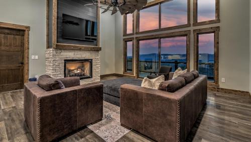 Boundless Views in Mashburn Mill