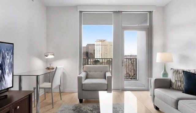 Bright 1BR | Ideal for Business | Balcony Apartment | Crystal City Arlington | by GLS