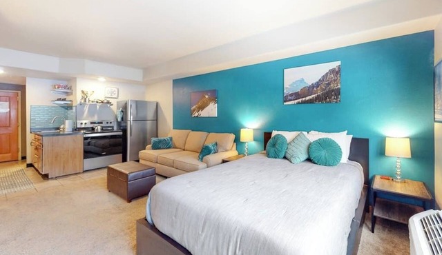 Bright and colorful studio with breathtaking mountain views