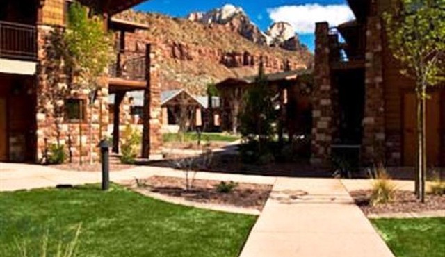 Cable Mountain Lodge