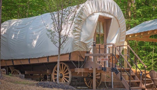 Caney Creek Luxury Glamping Wagon Riverside Resort