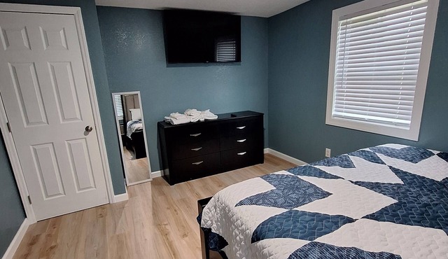 Charming 3-bedroom house with WiFi and AC in Grandy