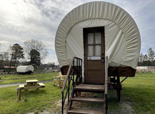 Charming Covered Wagon Retreat for Four in Lillington, North Carolina