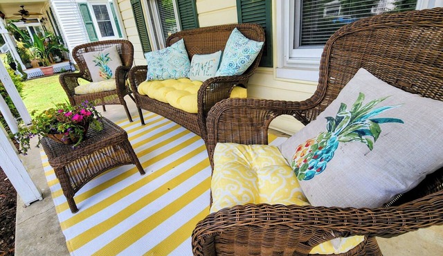 Charming Family Ridgely Retreat- Huge Yard, Bikes & Peaceful Porches