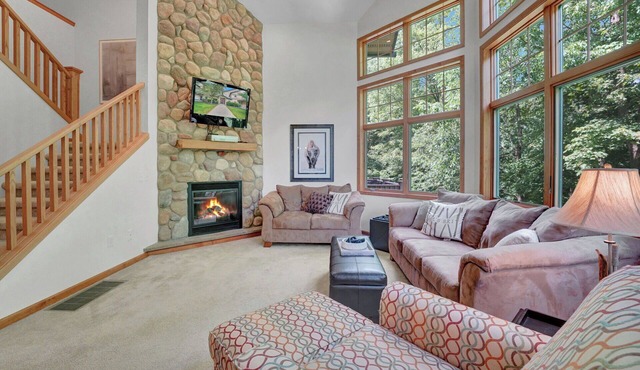 Charming hillside haven townhome at Holiday Valley in Ellicottville