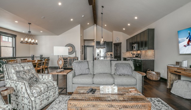 Chic Getaway | Private Hot Tub & Near Trails