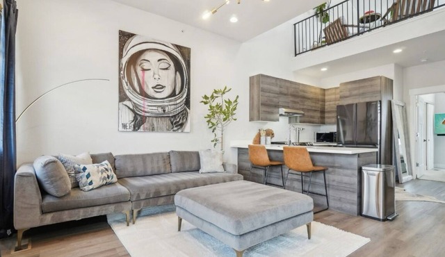 Chic Urban Loft Near Denver w/Mtn Views