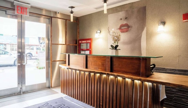 Close to NYC Chinatown + Free Wi-Fi & Coffee Bar