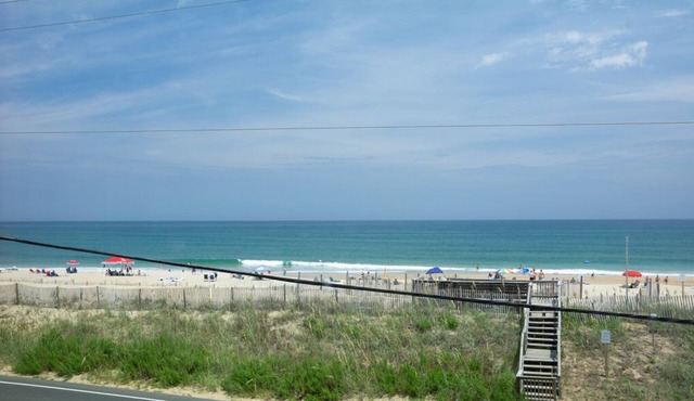 Coastal Jade (Formerly Donedragon): Semi-oceanfront, Shared Pool & Spa