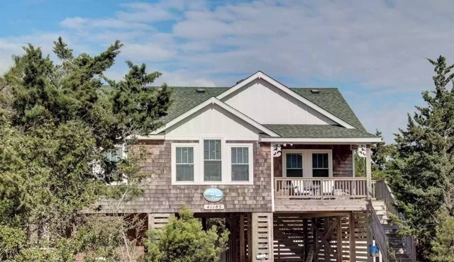 Come Seas the day at this beautiful beach house!