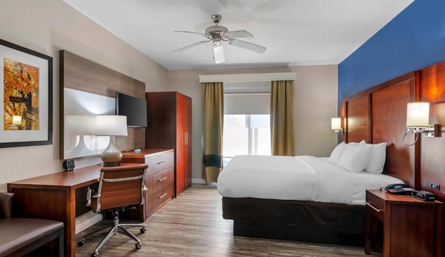 Comfort Suites St Charles-St Louis