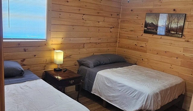 Cottontail Farmhouse HMT Trails
