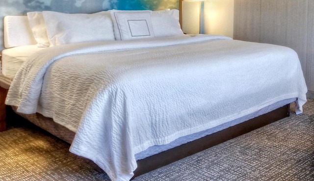 Courtyard by Marriott Westbury Long Island