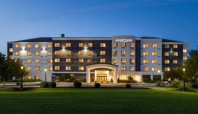 Courtyard Lancaster