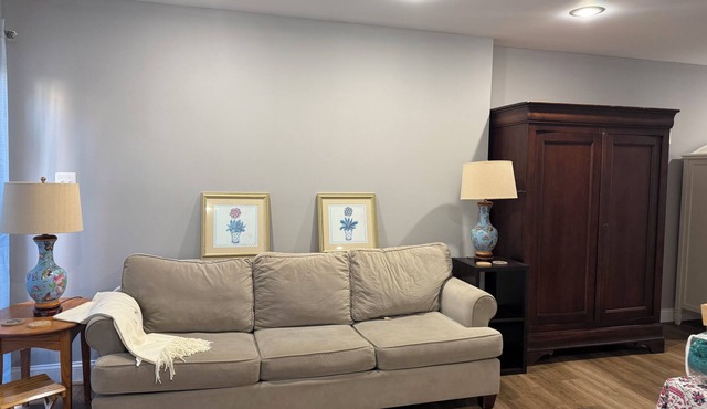 Cozy 1-bedroom studio in pleasant Crofton with AC