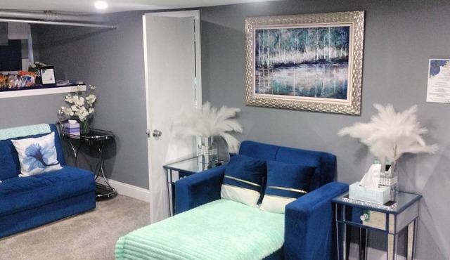 Cozy 2-bedroom studio pleasant Hempstead with AC and fitness room