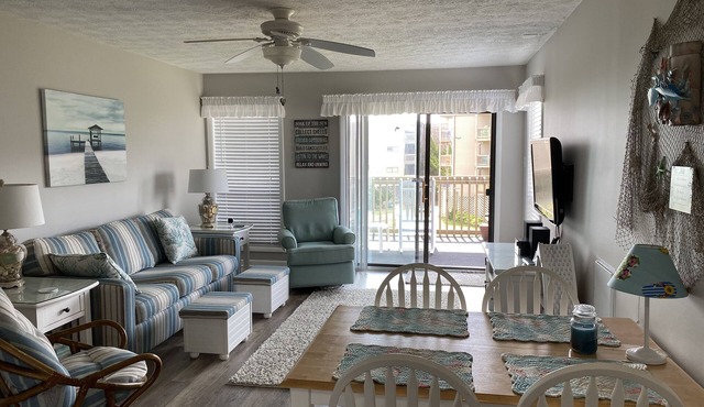 Cozy 2nd Floor Unit in Oceanfront Condos w/Ocean View-Towels & Linens