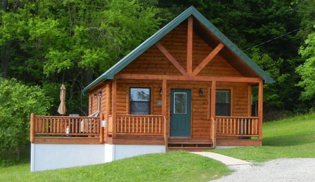 Cozy Vacation Getaway and Hunter's Paradise