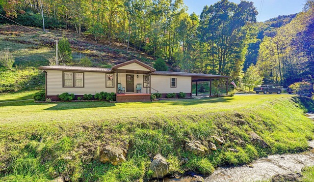 Creek Access & Spacious Yard: Quiet Sylva Home!