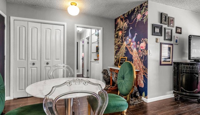 Culver City Manor - Entire 2-Bedroom Condo in Near LAX and SoFi Stadium