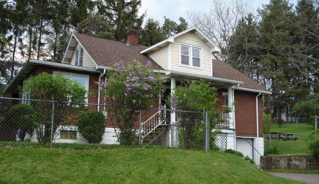Deep Creek Lake Area! Spend Less on Lodging and More on FUN!