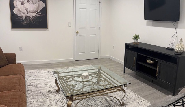 Delightful 2-bedroom basement apartment in Potomac.