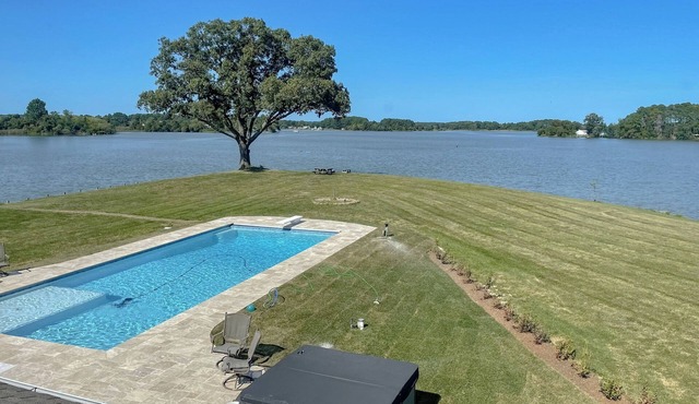 Dock, Pier & Chesapeake Bay Access! Family Getaway