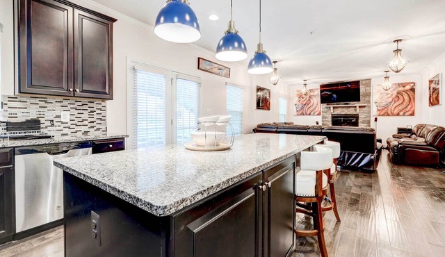 Downtown DC Home w/Furnished Patio!