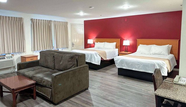 Econo Lodge Edmonds North Seattle