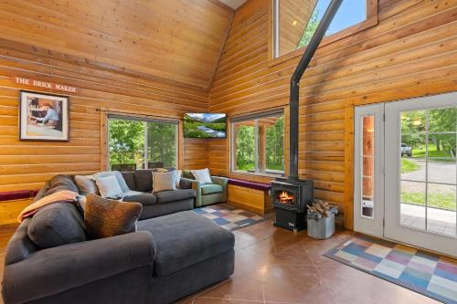 Evy's Family Ranch Cabin Secluded
