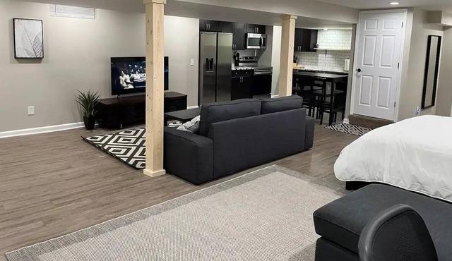 Executive 1 Bed Studio Near Intel Build Site in Johnstown