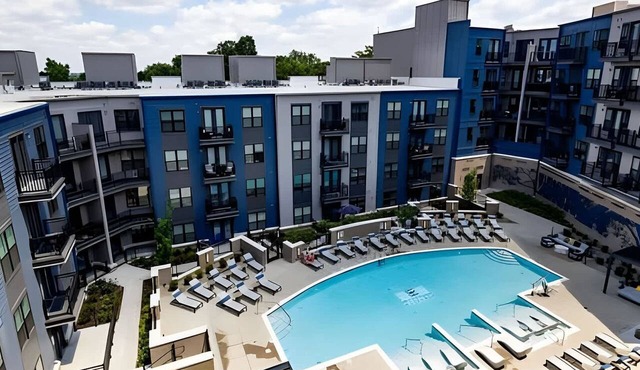 Explore Cincinnati’s Best from a Chic Condo in Cincinnati