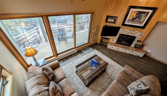 Family-Friendly Escape | Balcony & Bike Path