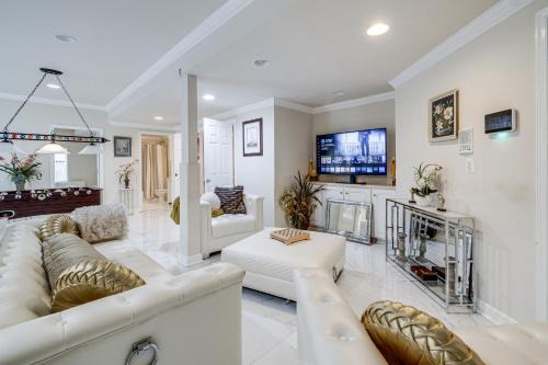 Family-Friendly Home w/Foosball in Silver Spring!
