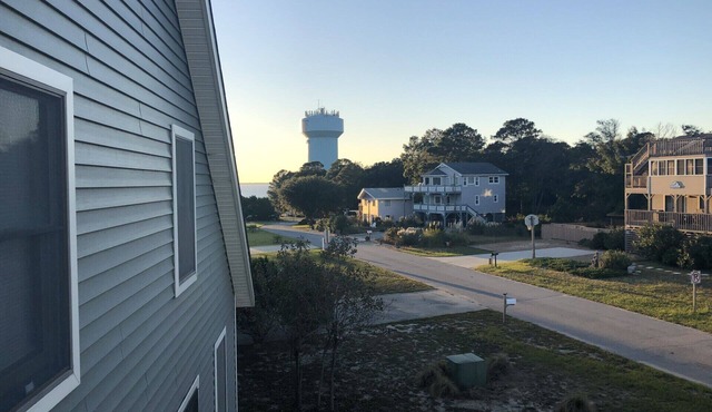 Fantastic 4-bedroom house in charming Duck, NC.