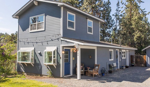 Fantastic Location! Directly above river w/a 5 minute walk to downtown.