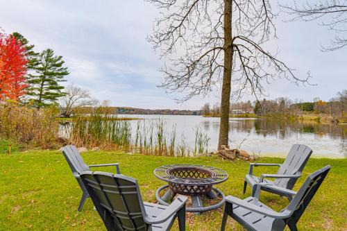 Fish, Swim & Explore! 2-Cabin Camp on Round Lake