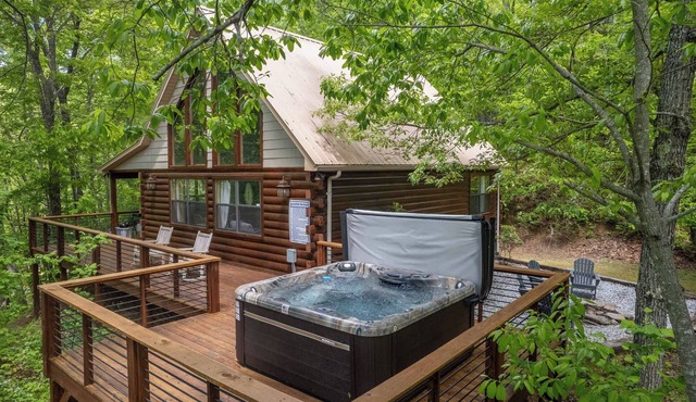 Fox Ridge-Hot Tub - Views - Open Large Wrap Around Deck