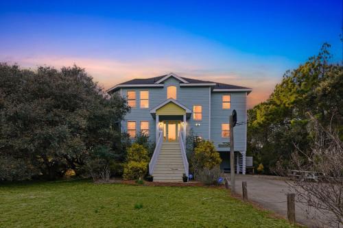 Golf & Surf 7br- Private Pool, 5 Min To Beach