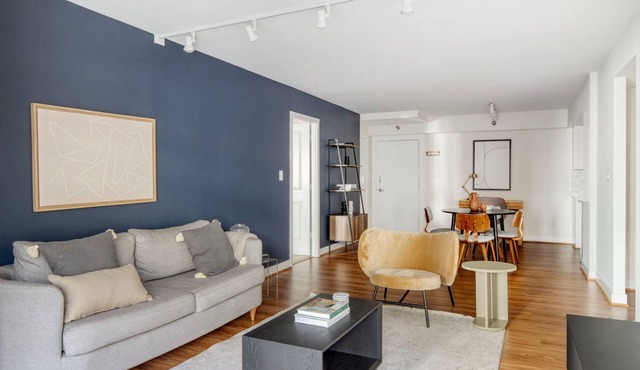 Gorgeous Ballston 2BR w/Firepit, Gym & Pool, nr Bars, by Blueground