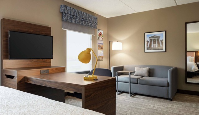 Hampton Inn & Suites Frederick-Fort Detrick