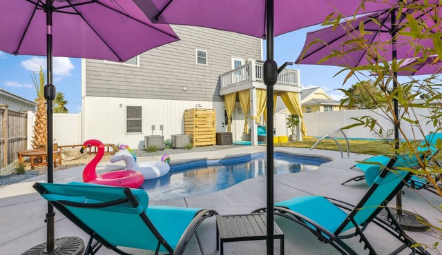 Heated Pool, Bowling, Pool Table, 2 Min to Sand