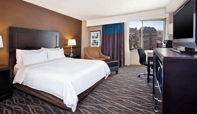 Holiday Inn Express Philadelphia-Midtown by IHG